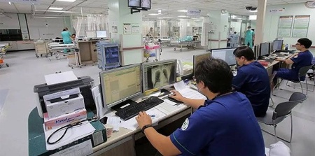 برای ورود به بازار کار درمان، حتماً باید پرستار بود؟