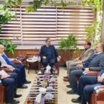 در دیدار رئیس‌کل سازمان نظام پزشکی با رئیس سازمان تعزیرات حکومتی تأکید شد: لزوم تکریم جامعه پزشکی و توجه به قیمت تمام‌شده خدمات در رسیدگی‌ها