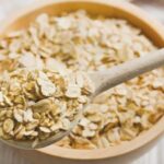 معرفی کامل سویق جو؛ از خواص در طب اسلامی تا مصرف برای لاغری و دیابت بارداری