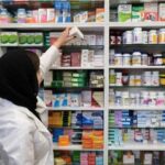 نماینده مجلس: تحریم، تورم و فشار ارزی، صنعت دارو را در آستانه فروپاشی قرار داده | باید منتظر افزایش قیمت دارو باشیم