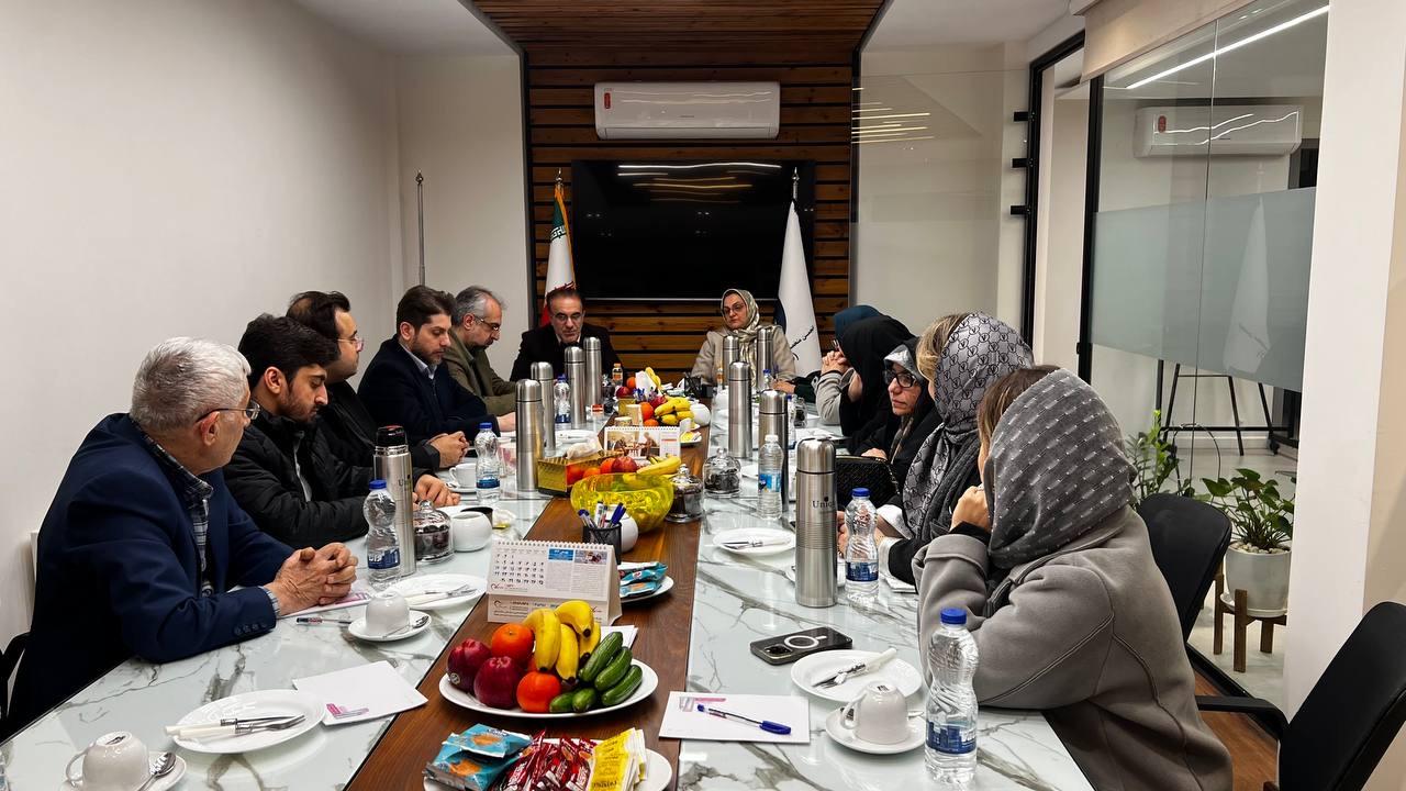 حضور رئیس‌کل و معاونین سازمان نظام پزشکی در انجمن علمی متخصصین زنان و زایمان ایران