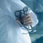 خروج گسترده پزشکان از طبابت به دلیل شرایط ناپایدار اقتصادی