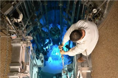 ابداع یک دستگاه پزشکی هسته‌ای برای درمان سرطان