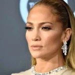 تصویر جدید از گردش جنیفر لوپز با پسرش+ عکس