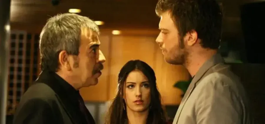 قاب عاشقانه بازیگر سریال عشق ممنوع در روز ولنتاین+ عکس