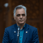 هر پرستار در عمل به جای 3 نفر کار می کند