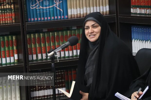 بازخوانی نقش بانوان از مبارزه با استعمار در هرمز تا مقاومت در خیابان