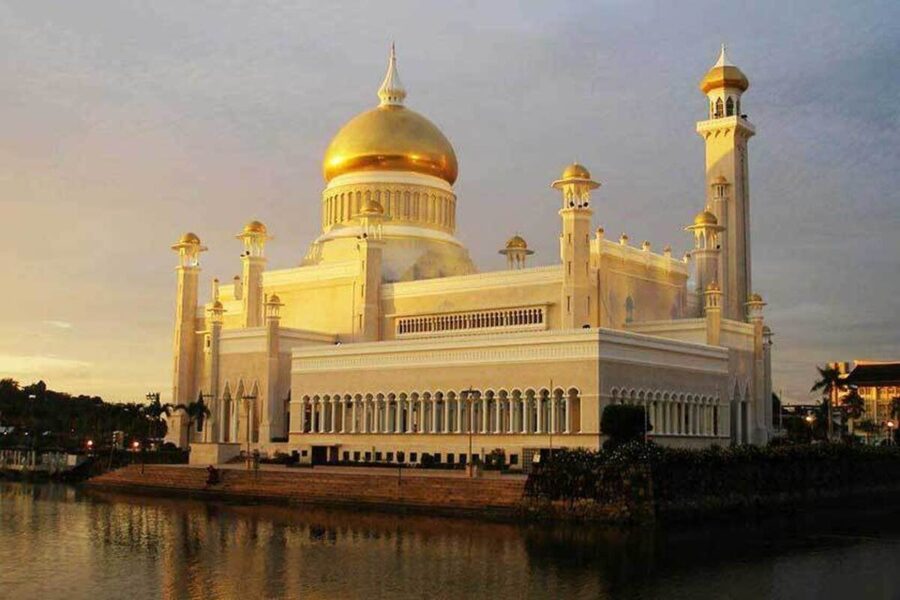 بزرگ‌ترین قصر مسکونی جهان متعلق به چه کسی است؟+ عکس