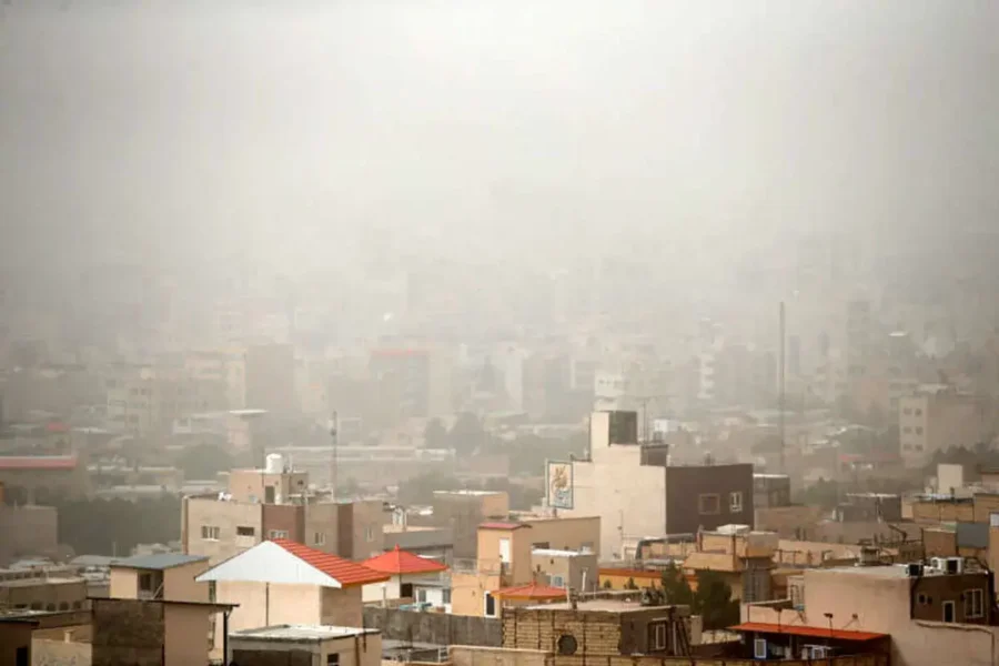 تهرانی در خانه بمانند/ وزش باد و گردوخاک در انتظار پایتخت‌نشینان