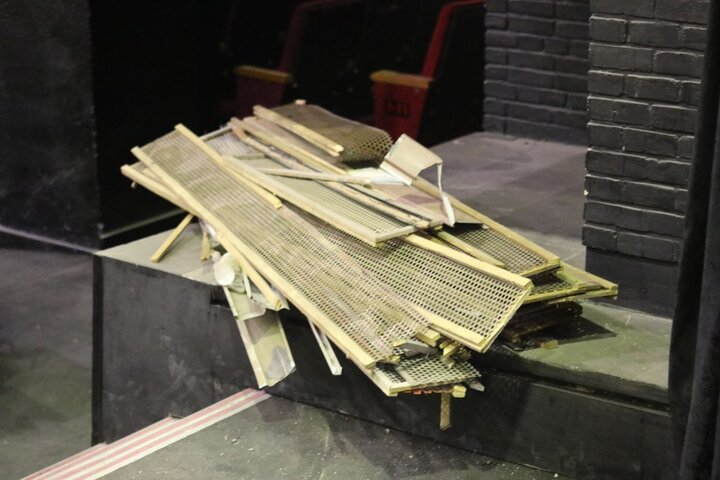 خسارت وارده به سالن ایرانیان وزنه‌برداری پس از بمباران + عکس