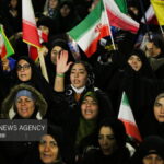 دختران زنجانی از شکوه حماسه حضور در صحنه دفاع از وطن می‌گویند