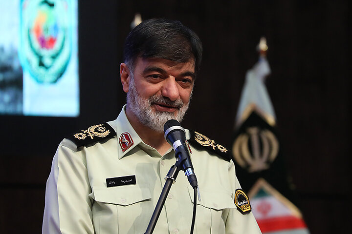 رادان: جان‌فدایِ واقعیِ کشورم، شما دخترانِ عزیزِ ایران هستید