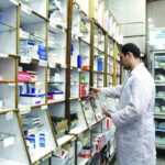 زنگ خطر کمبود کاذب دارو / داروخانه مرکز خیریه نیست!