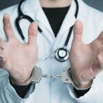 پزشک قلابی در رشت دستگیر شد