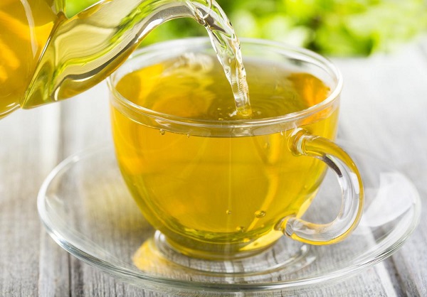 با این دمنوش‌ها و مواد غذایی  علائم آلرژی بهاری را کم کنید