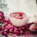 خواص بوئیدن و نوشیدن دمنوش گل محمدی