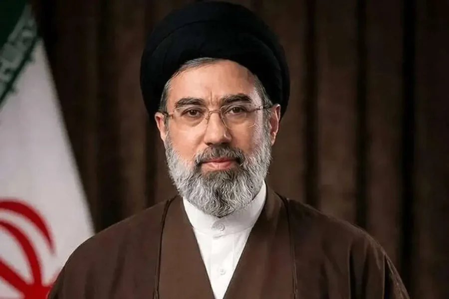 پاسخ رهبر انقلاب اسلامی به نامه جمعی از فعالان مردمی حوزه جمعیت
