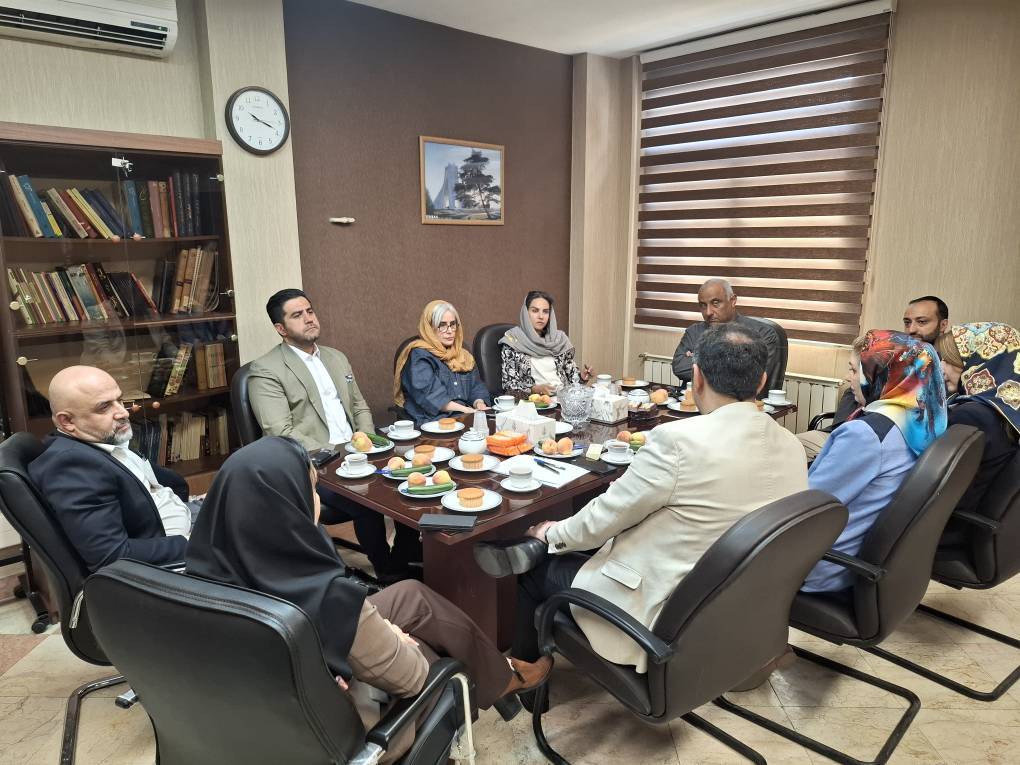 جلسه نظام پزشکی تهران با نمایندگان شرکت های تامین کننده تجهیزات دندانپزشکی+گزارش تصویری
