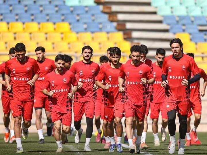 شروع تمرینات بدون سرمربی سرخپوشان/ نیم نگاه پرسپولیس به اتفاق ویژه
