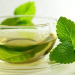 طب سنتی؛ مصرف به‌موقع عرق نعناع و تأثیر آن بر سلامت دستگاه گوارش