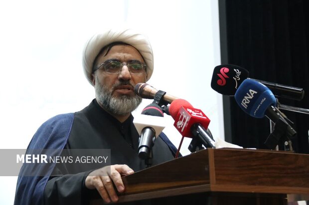 عزت‌زمانی: مسیر تبلیغ و تبیین باید برای همه فعالان فرهنگی هموار شود