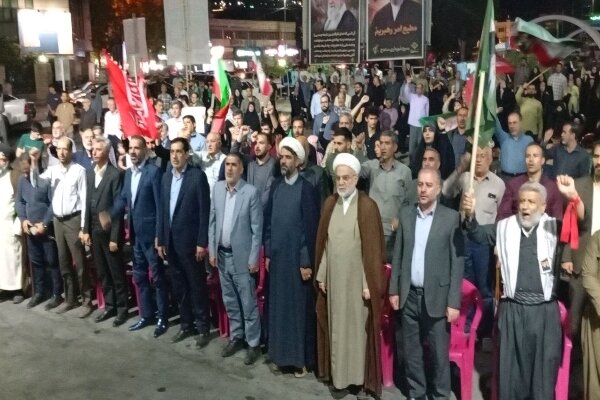 سادات: حضور شبانه مردم نشانه تغییر معادلات منطقه‌ای است