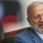 متکی: زلزله انقلاب اسلامی هنوز برای آمریکا ادامه دارد